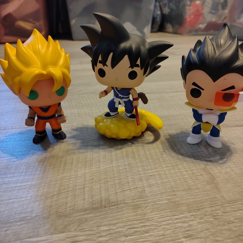Funko Pop Dragon Ball Z Figure Lot Super Saiyan Goku Flying Nimbus Vegeta Scoute